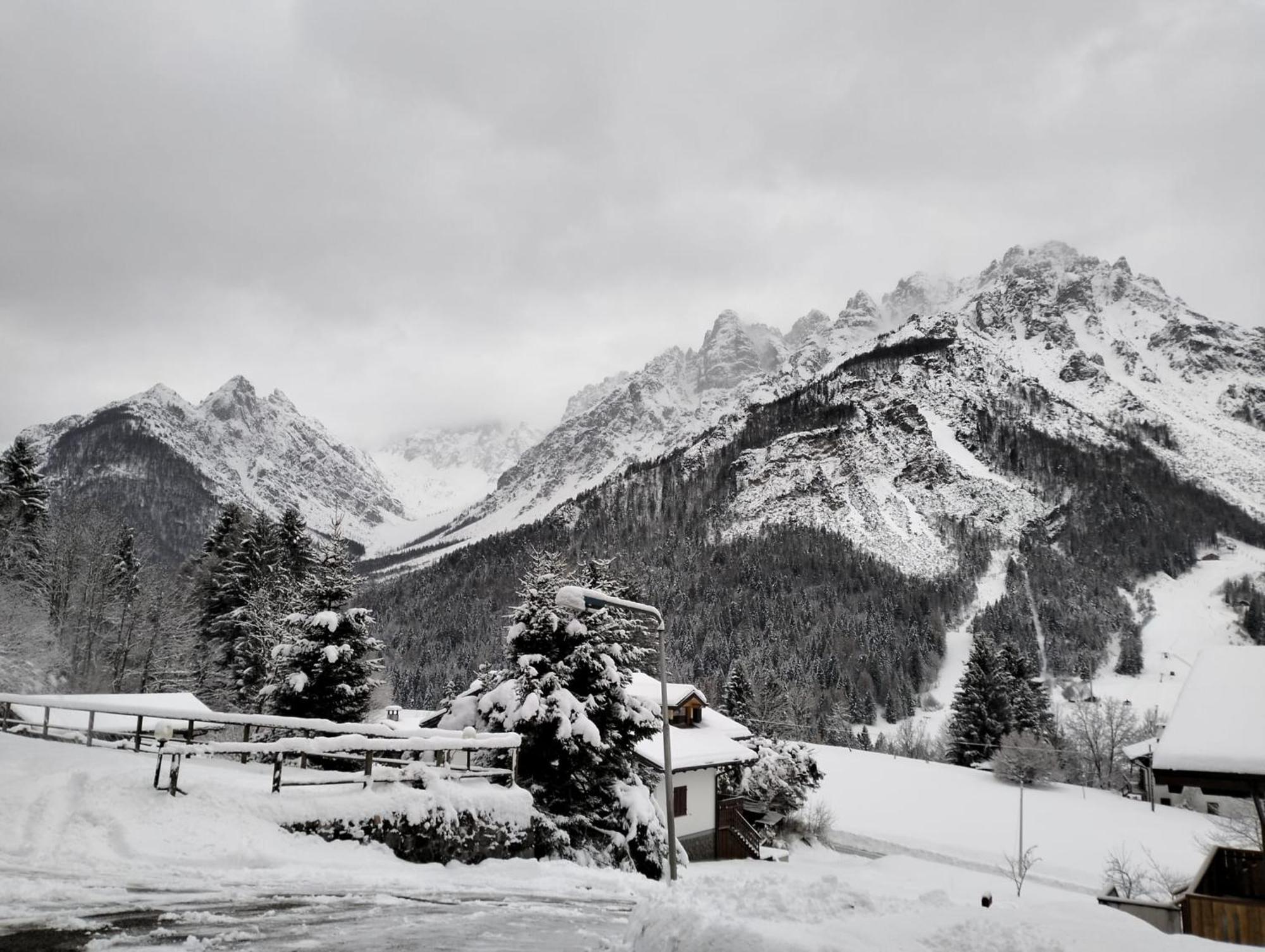 Vista Mozzafiato Sulle Dolomiti Friulane Apartment Forni di Sopra Exterior photo